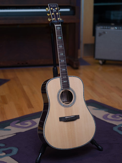 Custom Acoustic Guitar – Built For Your Hands Only